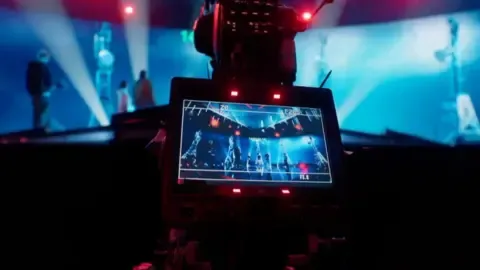 Moscow’s Counterpart to the European Song Contest Emerges as Less Kitsch, Rather State-Driven